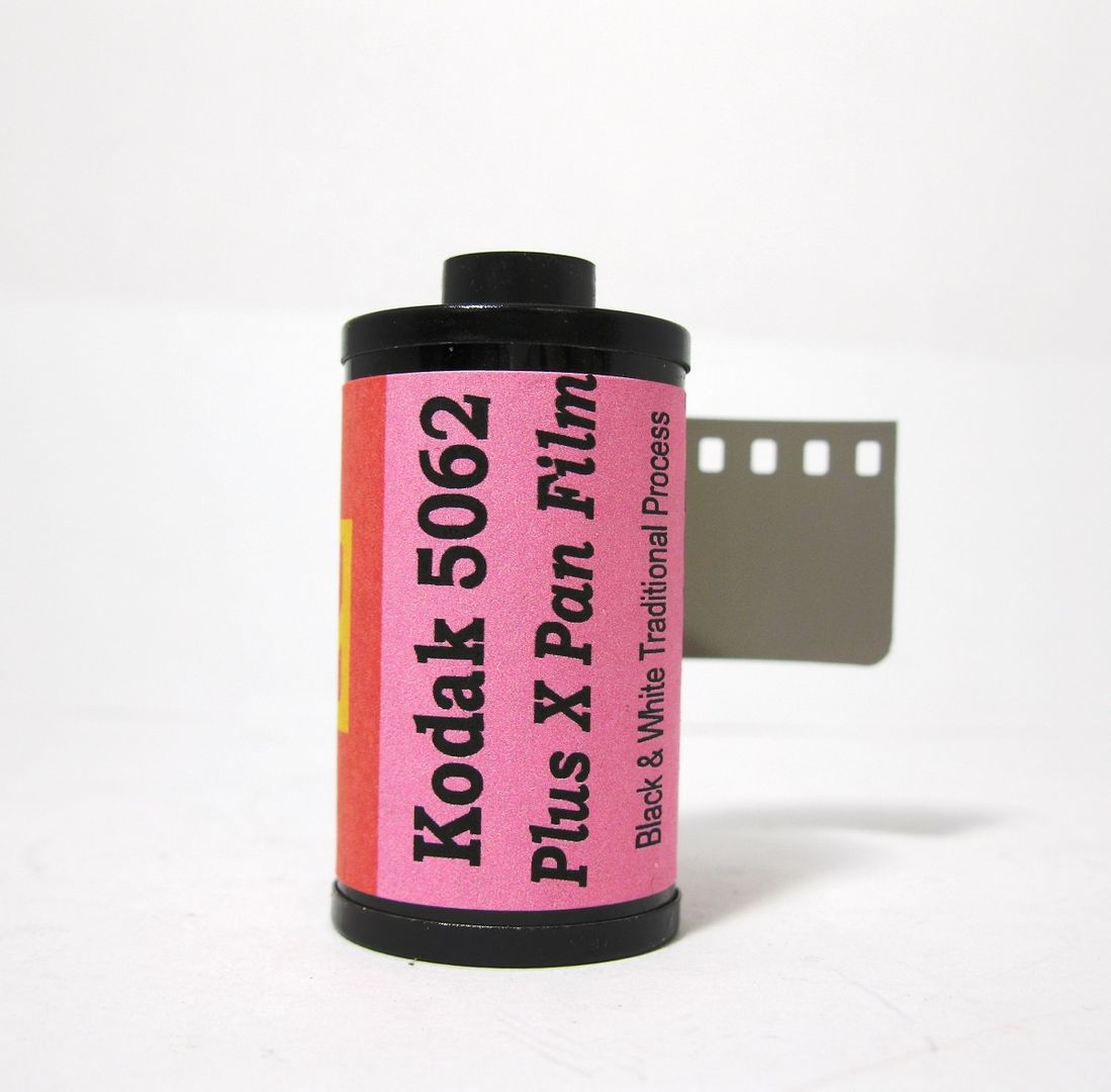 Kodak 5062 Plus-X 125 B & W Film 35 mm x 36 exp Vintage Cold
