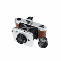 First Hand Review of Lomography's Light Weight Medium