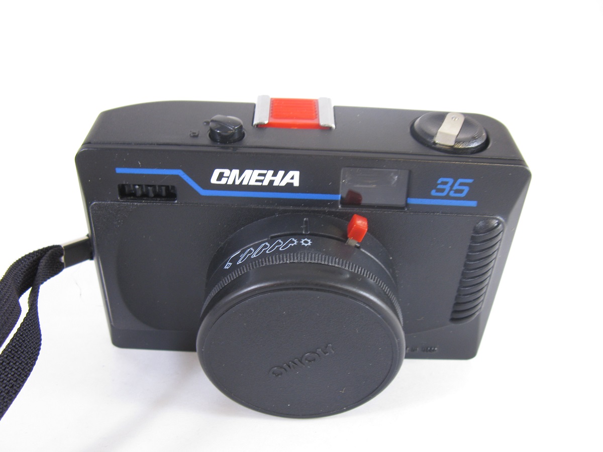 フィルムカメラ smena35 ImagingPixel: LOMO Smena 35, 35mm Zone Focus Film Camera