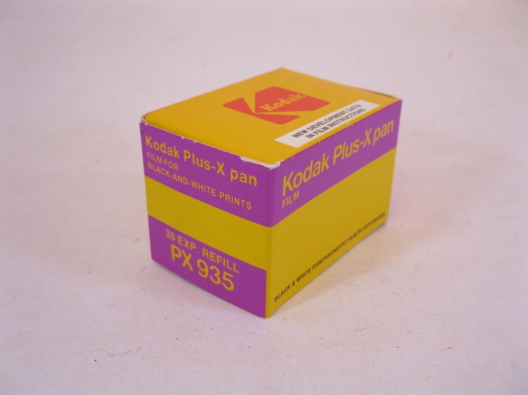 Vintage 35 mm x 36 Exp Kodak PlusX 125 BULK Packed B & W Film Cold