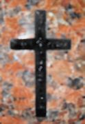 Engraved D-25 Cross Cemetery Memorial Design on Marble Red Granite