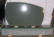 Q-01 GREEN  MEMORIAL GRAVESTONE