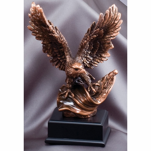 10 INCH ELECTROPLATED ANTIQUE BRONZE AMERICAN EAGLE FLAG TROPHY ON BLACK BASE