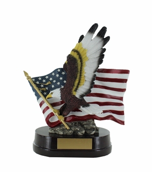 10 INCH  HAND PAINTED FULL COLOR EAGLE WITH AMERICAN FLAG TROPHY