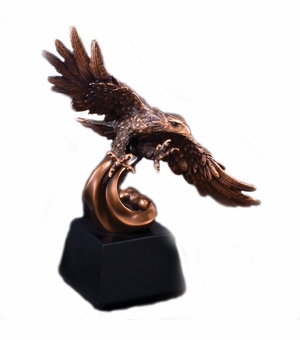 12-1/4 INCH ELECTROPLATED ANTIQUE BRONZE SOARING EAGLE TROPHY ON BLACK BASE