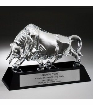 13" X 4-3/4" OPTICAL CRYSTAL CHARGING BULL AWARD BLACK CRYSTAL REFLECTIVE SILVER BASE