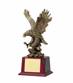 17 INCH ANTIQUE BRASS AMERICAN EAGLE TROPHY ON ROSEWOOD FINISH BASE