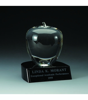 4 X 4-1/2 INCH CRYSTAL APPLE WITH BLACK BASE