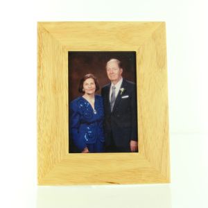 5-7/8 X 7-1/2 INCH ADLERWOOD PICTURE FRAME, HOLDS 3-1/2 X 5 INCH PHOTO