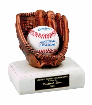 6 1/2 INCH INFIELDER BASEBALL GLOVE ON BASE