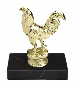 6-1/4 INCH FIGHTING ROOSTER ANIMAL GOLD TROPHY ON BLACK MARBLE BASE
