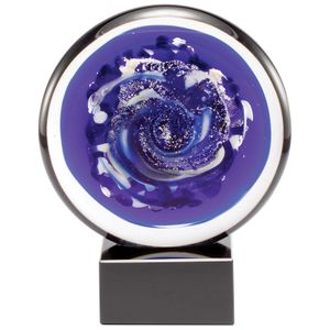 7-1/4 INCH ROUND HAND BLOWN BLUE GLASS AWARD WITH SWIRL PATTERN ON A BLACK CRYSTAL BASE