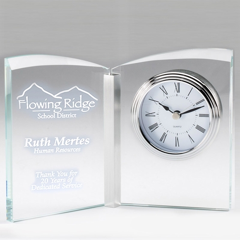 7-1/4 X 5-1/4 INCH OPTICAL CRYSTAL BUTTERFLY DESK CLOCK QUARTZ MOVEMENT