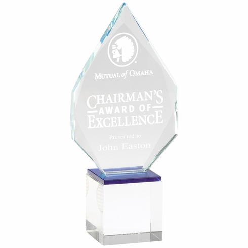 8-3/4 x 4 INCH OPTICAL CRYSTAL ARROW HEAD AWARD WITH A BLUE BOTTOM ON SQUARE CRYSTAL BASE