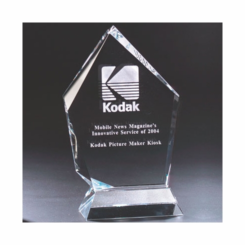 8-3/4 X 5 OPTICAL CUT CRYSTAL AWARD