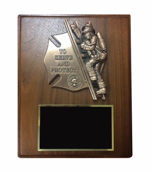 8 X 10 FIREFIGHTER WITH CHILD WALNUT VENEER PLAQUE 