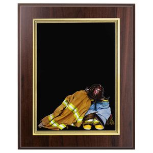 8 x 10 INCH FIREFIGHTER WALNUT FINISH PLAQUE WITH BLACK PLATE AND GOLD TRIM