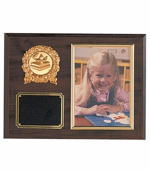 9 X 12 WALNUT FINISH PHOTO PLAQUE