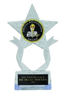 CLEAR ACRYLIC STAR TROPHY, 7-1/2 INCH, 2 INCH INSERT