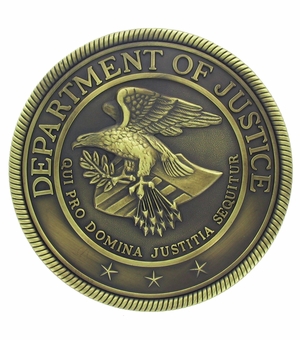 DEPARTMENT OF JUSTICE 4-1/2 INCH MODELED PLAQUE MOUNT
