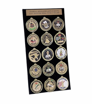 DISPLAY TM MEDAL SCHOLASTIC
