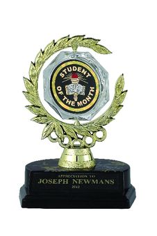 6 INCH SPINNER WREATH TROPHY WITH STUDENT OF THE MONTH INSERT