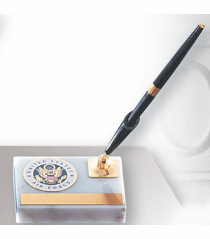 WHITE MARBLE PEN HOLDER WITH 2 INCH MEDALLION