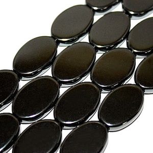 Magnetic Hematite: Flat Oval Beads (13x18x4mm)