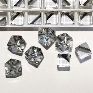 Vintage Crystal Cube 6mm Earrings 4841 (6 Pcs)