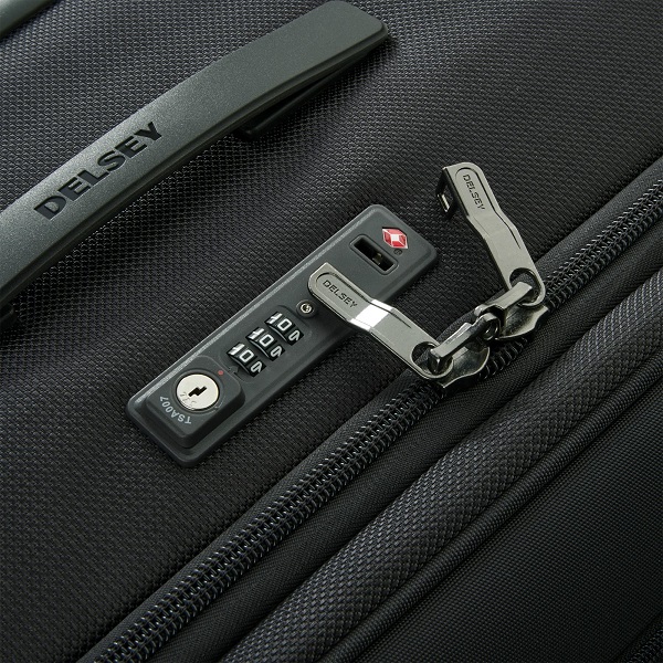 Delsey Pilot 4.0 21" Expandable CarryOn Spinner