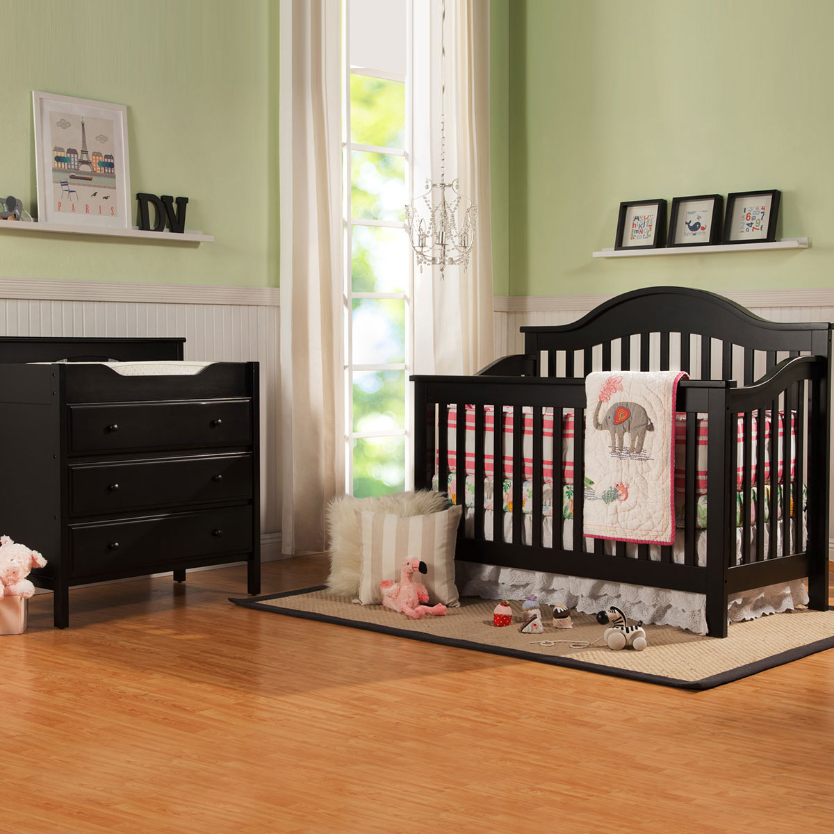 DaVinci 2 Piece Nursery Set Jayden 4 in 1 Convertible Crib with