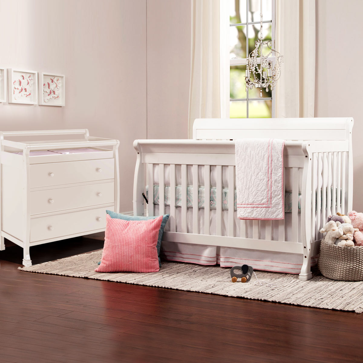 DaVinci 2 Piece Nursery Set Kalani Convertible Crib & Kalani 3Drawer