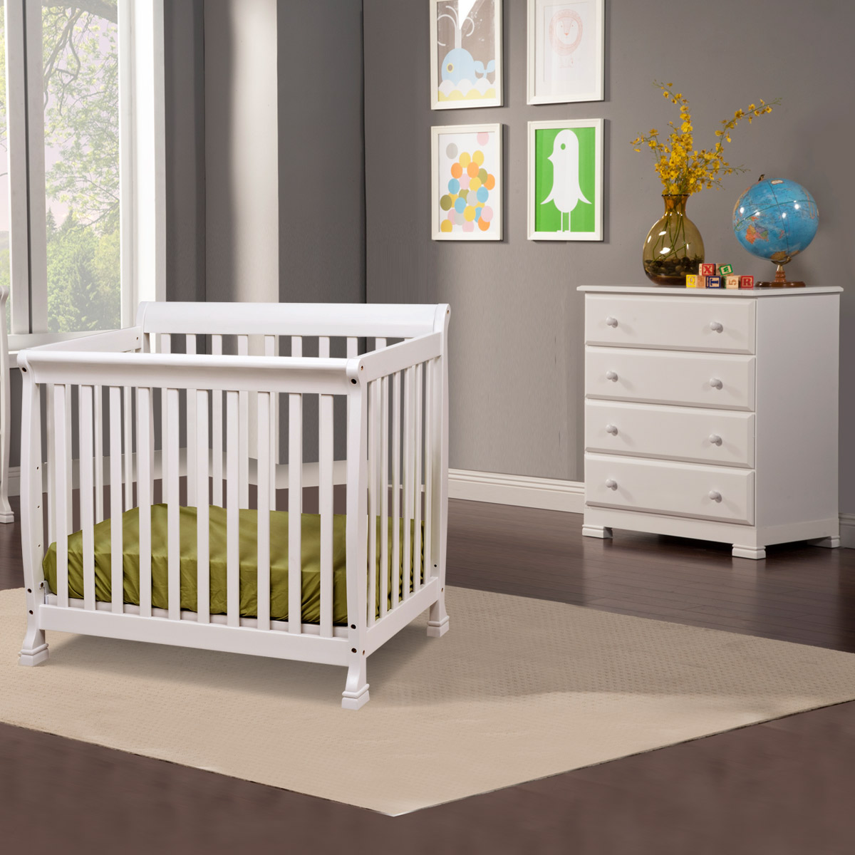 Da Vinci 2 Piece Nursery Set Kalani Mini Crib and 4 Drawer Dresser in