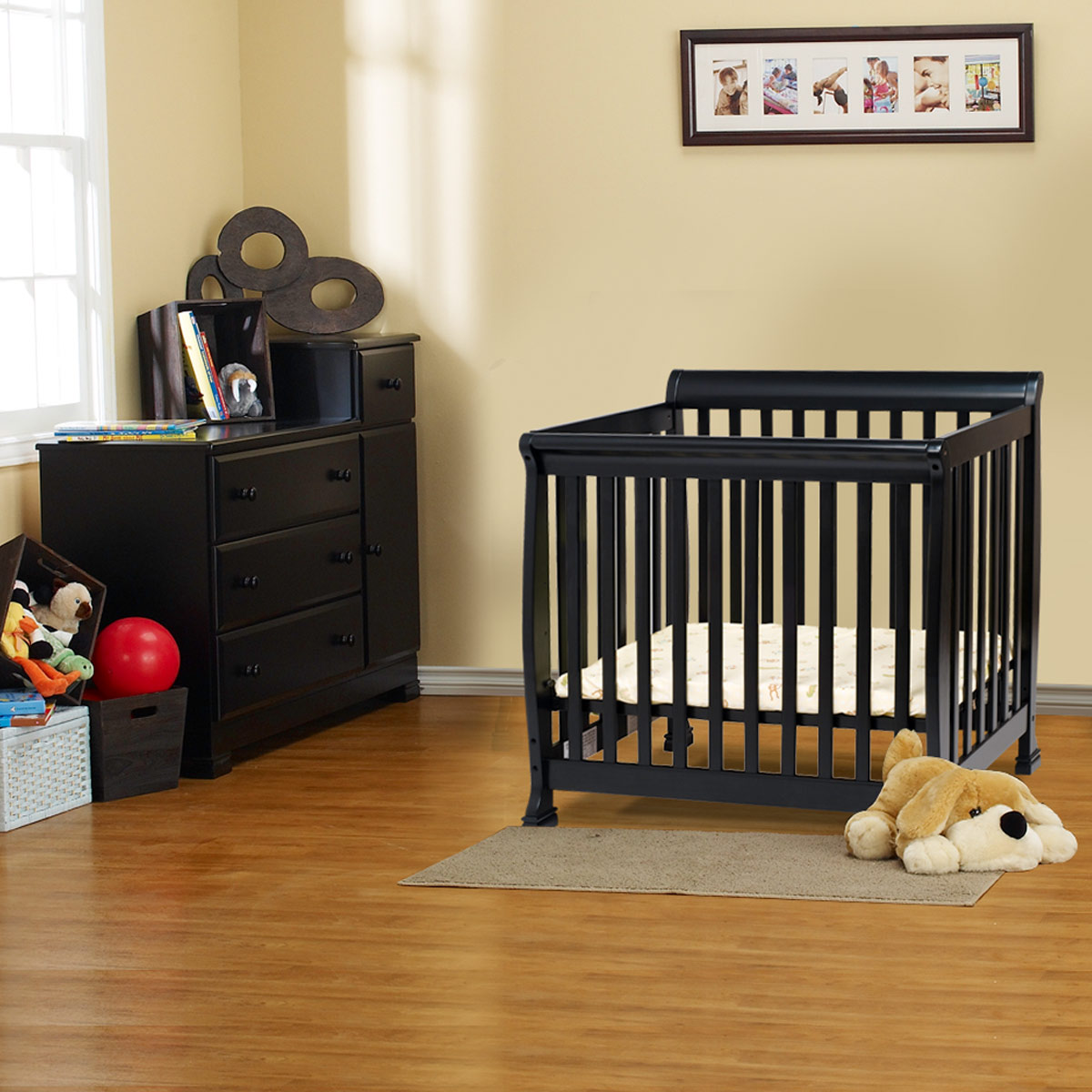 mini crib dresser combo Da Vinci 2 Piece Nursery Set