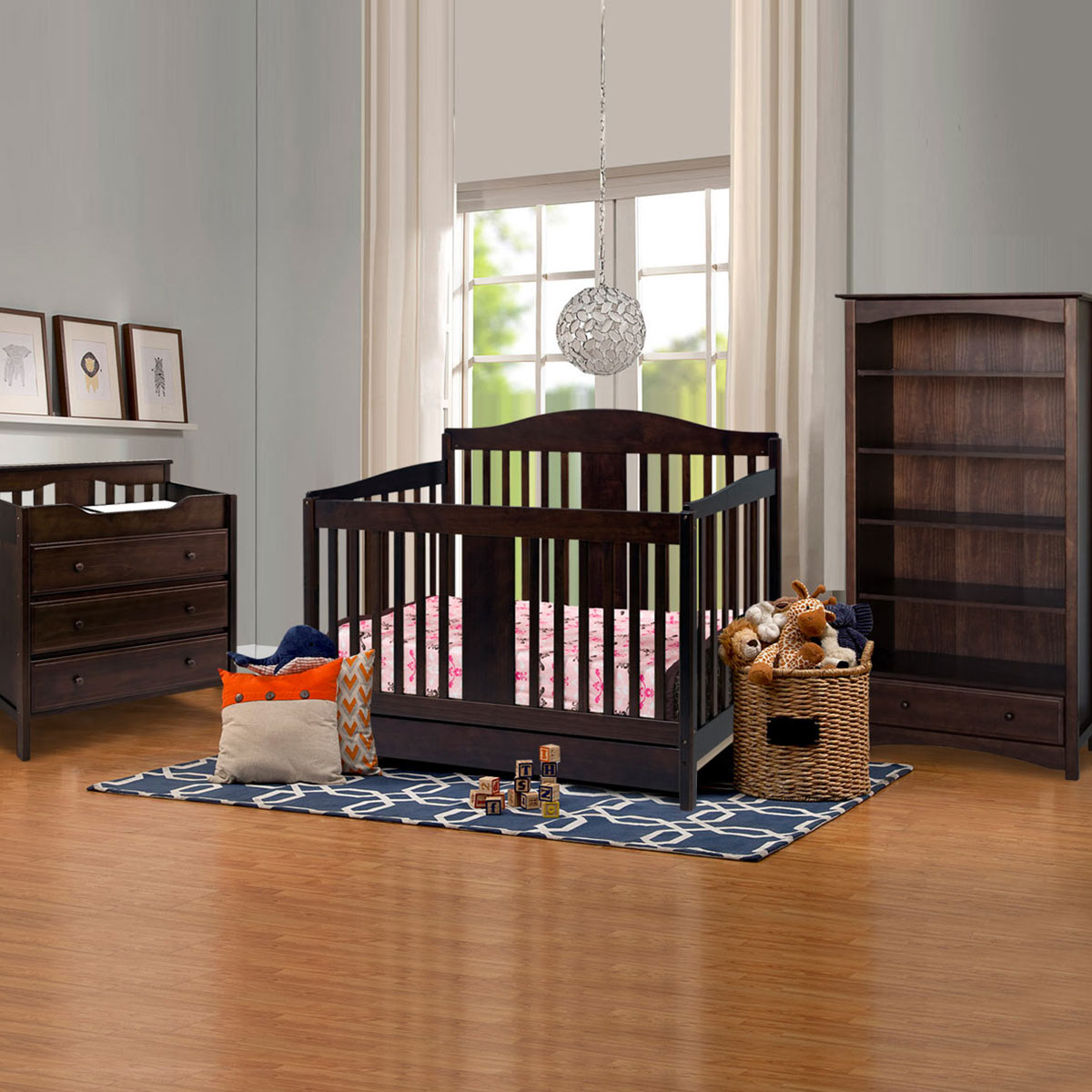 DaVinci 2 Piece Nursery Set Richmond 4 in 1 Convertible Crib with