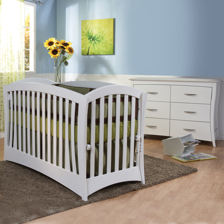 Pali 2 Piece Nursery Set La Spezia Convertible Crib and Trieste