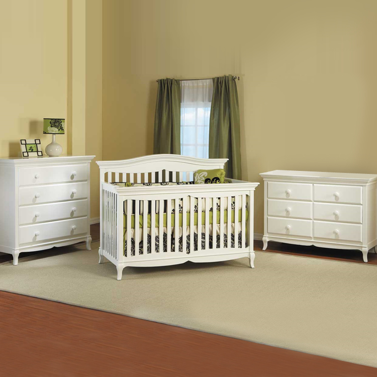 Pali 3 Piece Nursery Set Mantova Convertible Crib, 4 Drawer Dresser