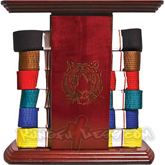 TABLE TOP BELT DISPLAY WITH LASER CARVED TIGER
