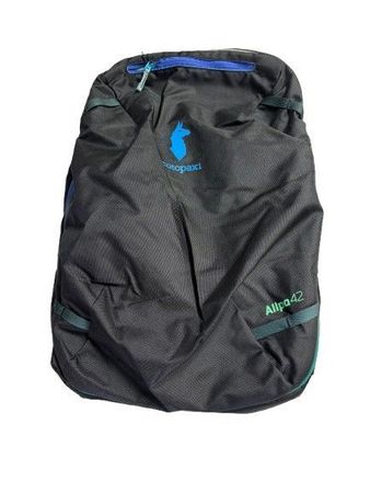 Cotopaxi Allpa 42L Travel Pack Del Dia Dark Color 1