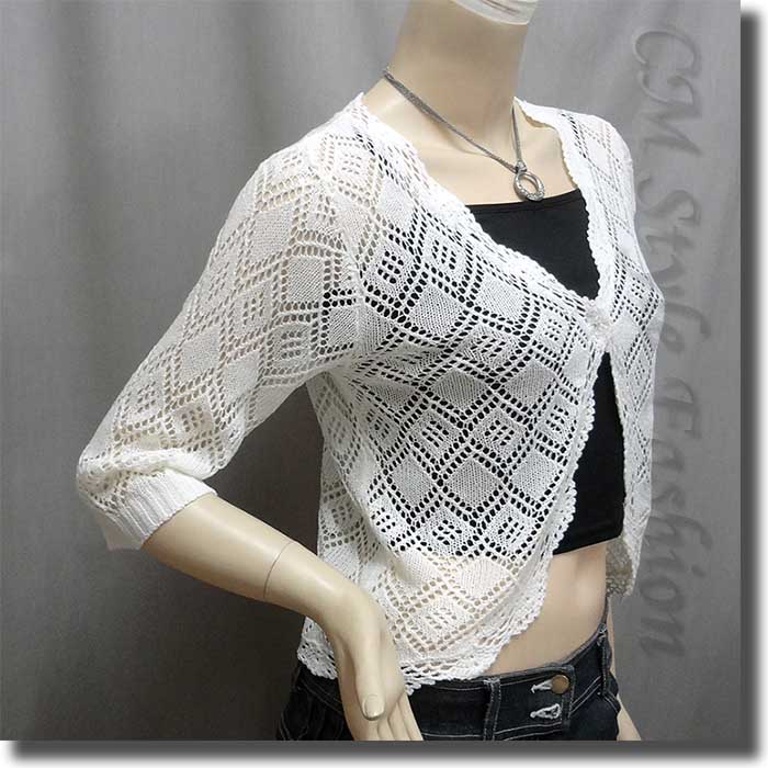 EYELET SCALLOP SWEATER KNIT CROP TOP main image 1