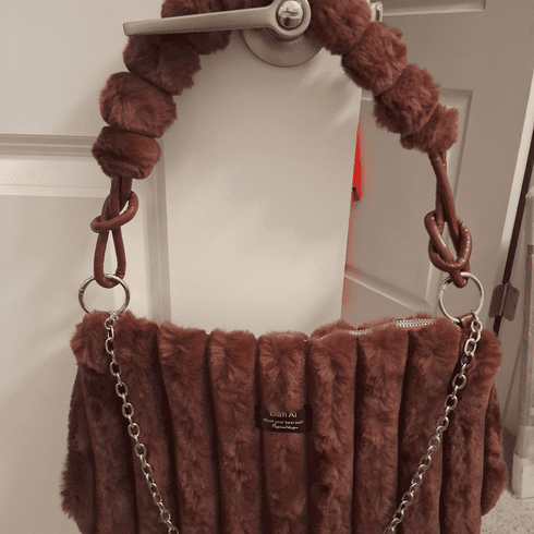 Women's Large Capacity Winter Plush Crossbody