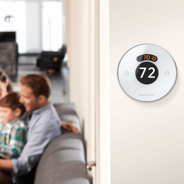 TH8732WFH Resideo Honeywell Home Lyric Round Smart Thermostat
