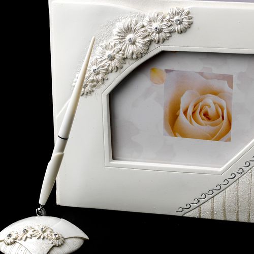 Large White Daisy Guest Book & Pen Set
