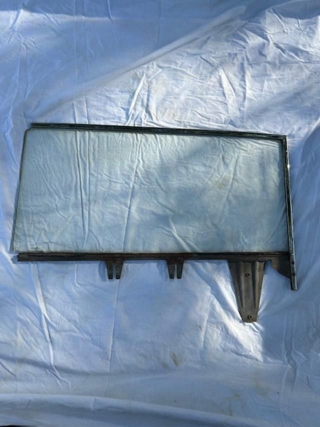 1959-1960 Cadillac Convertible Glass Vent, Door & Quarter Side Windows – Green Tint
