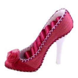 Beautiful Shoe Ring Display Rose Red