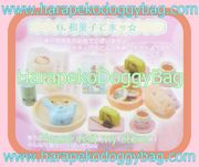 Takara Miniature Toys : Hello Kitty - Gourmet de Kitty Mini Food Sample (2006) Pink Version #6 - Miniature Japanese Wagashi Confectionery & Green Tea