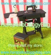 Kaiyodo Miniature Toys : Time Slip Glico Series 2 : Miniature Sewing Machine (2002)