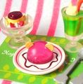 Megahouse Miniatures : Bear Kitchen (2006) #4 - Miniature Retro Dessert