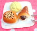 Re-ment Miniatures : Dessert Shop in Town 2 (2003) #3 - Miniature Japanese Sweet Bread Set