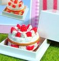Re-ment Miniatures : Dessert Shop in Town (2002) #2 - Miniature Patisserie Stawberry Cake